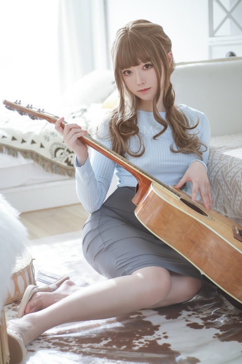 Asagiriai（愛ちゃん） 吉他妹妹.jpg